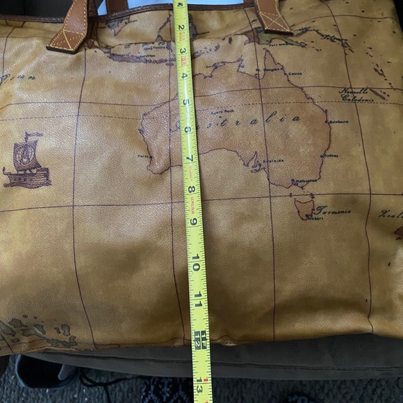 Authentic Alviero Martini - Picture 12 of 13